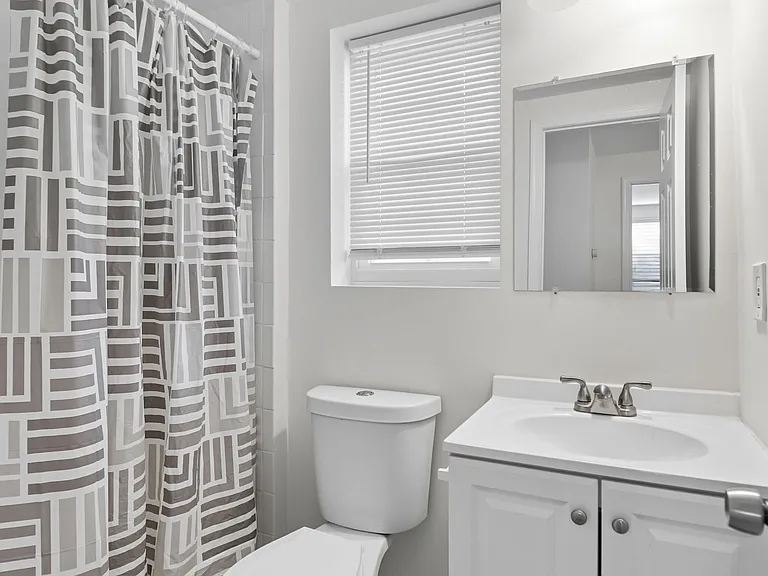 8136 Comet Dr — Photo 10