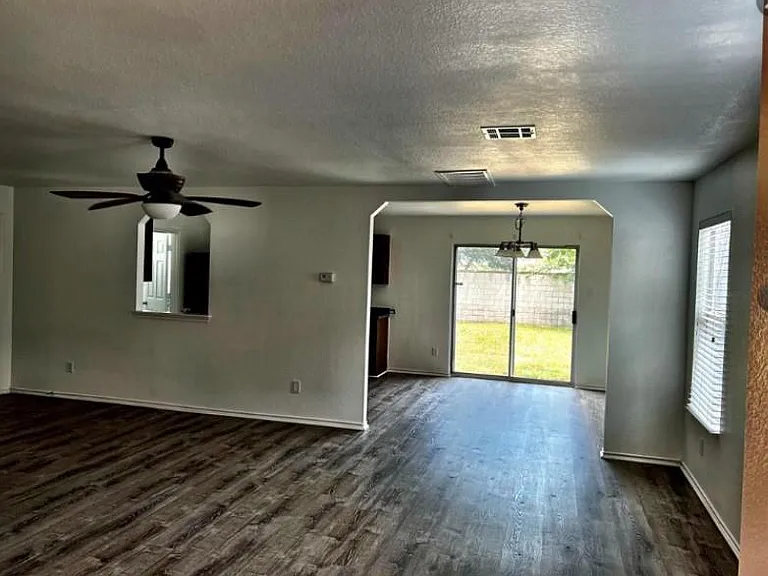 12313 Drummond Dr — Photo 5