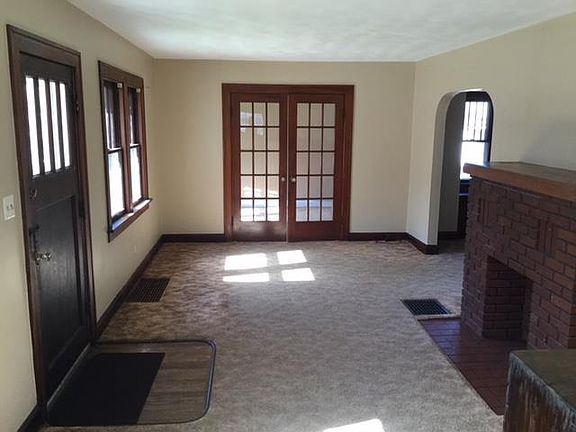 4th image of 417 Park St