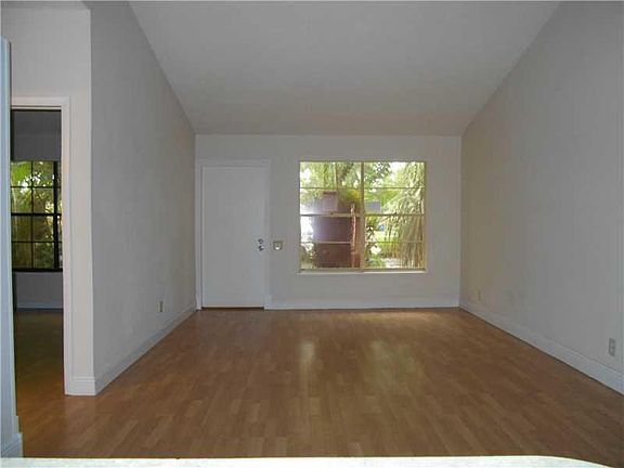 4th image of 7420 NW 33rd Street #7420