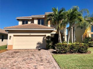 1584 Birdie Dr, Naples, FL 34120