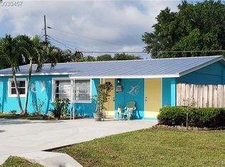 4584 SE Dryfus Ave, Stuart, FL 34997