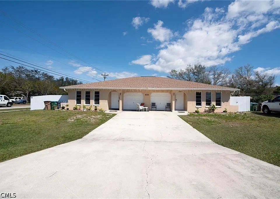 903 SE 23rd Pl