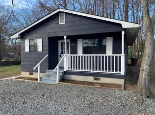 1304 W Meadowview Rd, Greensboro, NC 27403