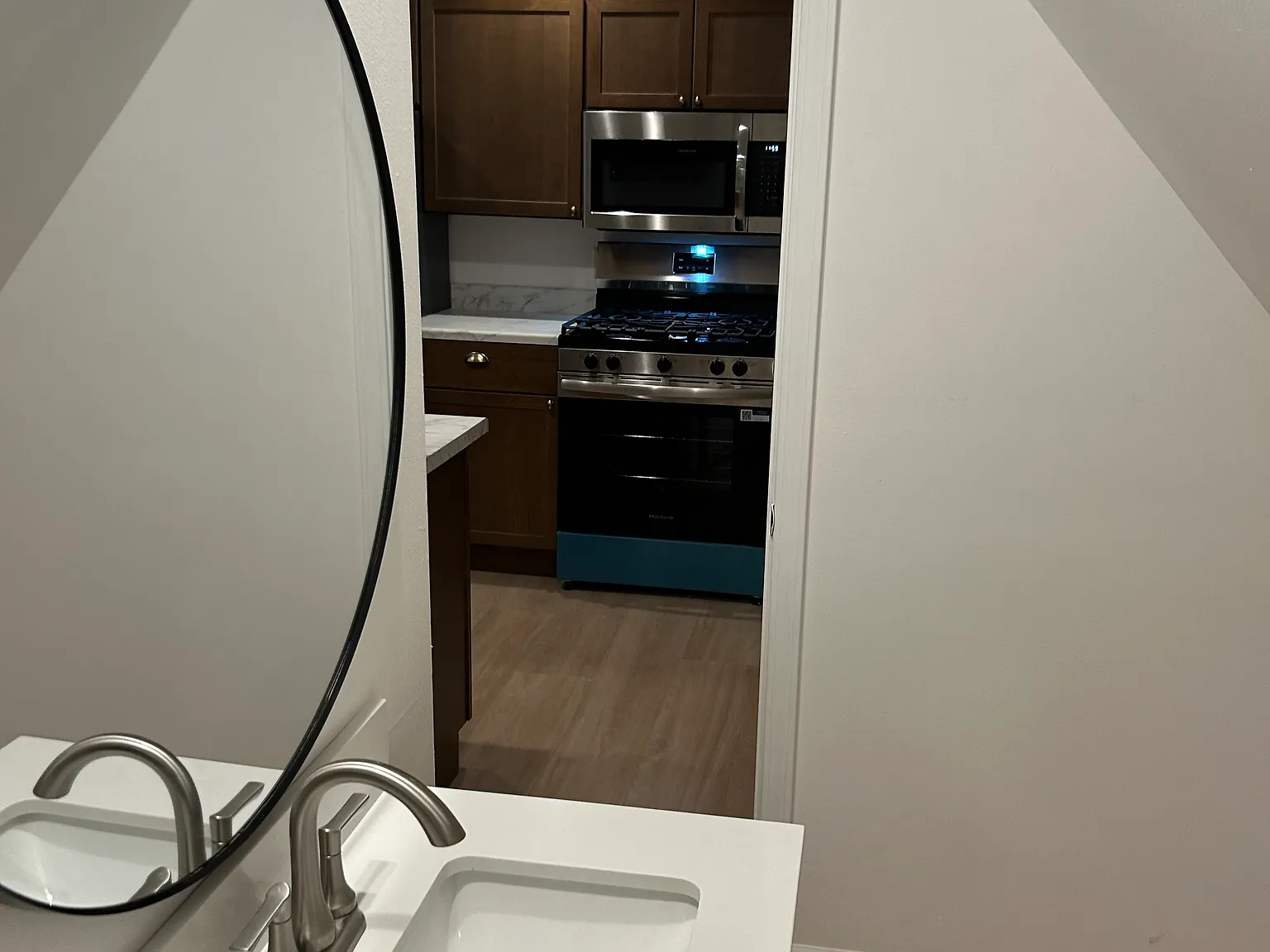1 bed, $1,100 — Photo 3