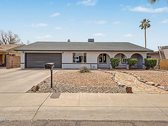 4th image of 4431 W GARDEN Drive