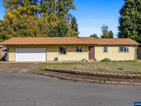 1377 Krysti Ct NE, Keizer, OR 97303