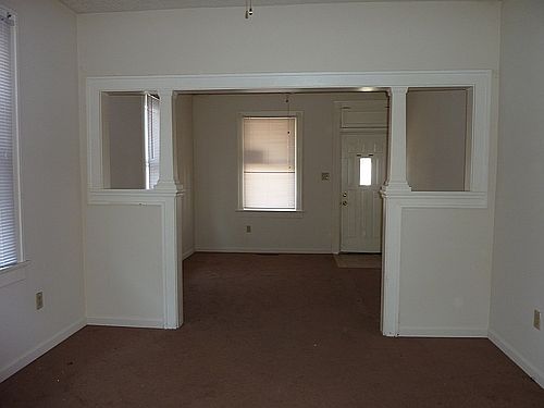 2nd image of 11213 Vine St #1