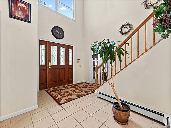 4th image of 3 Anita Court