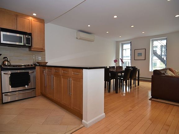 4th image of 234 W 27th St #3F