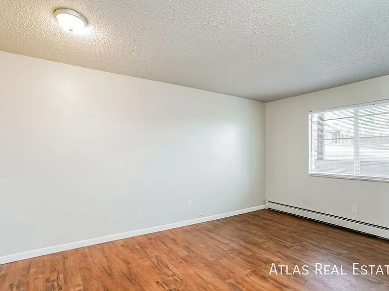 1931 Henderson Ave #2 — Photo 12