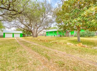 604 Elkhorn Drive, Kingsland, TX 78639