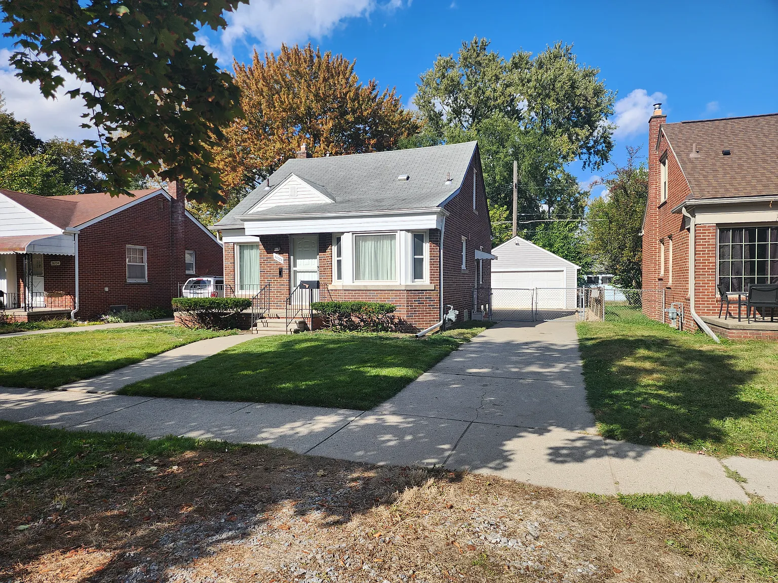 3 bed, 1050 sqft, $1,780 — Photo 3