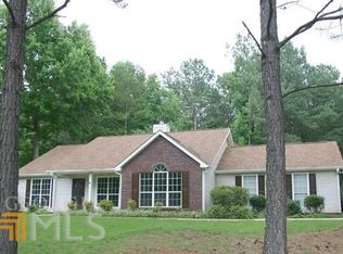 174 Bradford Station Dr, Sharpsburg, GA 30277