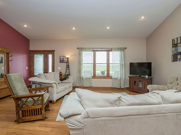 3rd image of 18588 County Road D62