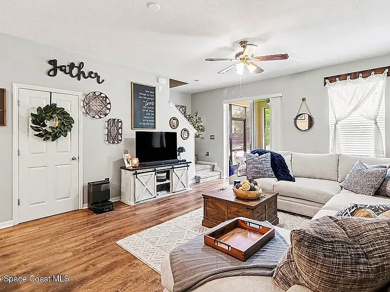 1560 Purple Plum Ln — Photo 6