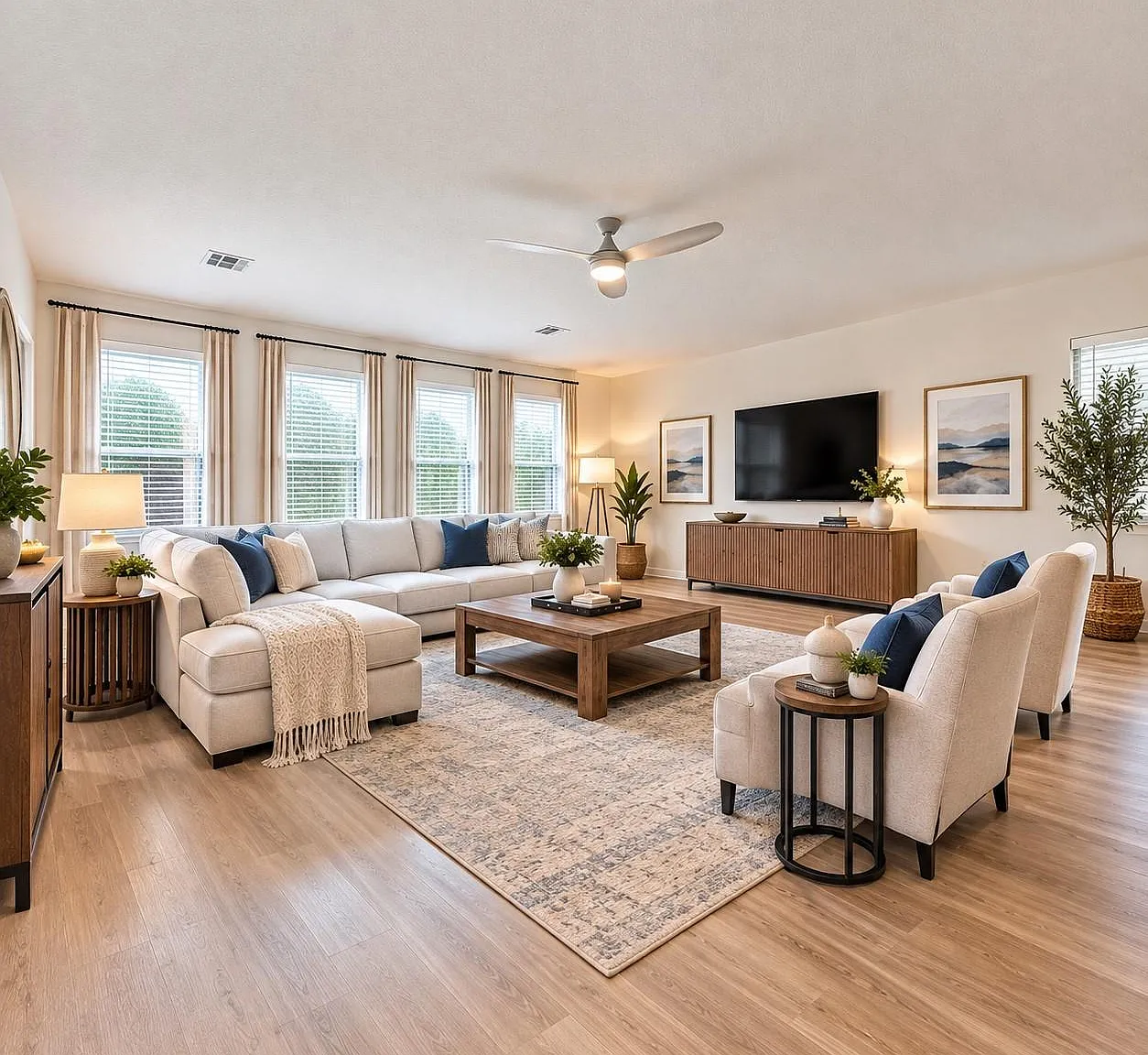 4 bed, 2.5 bath, 2260 sqft, $2,500 — Photo 4