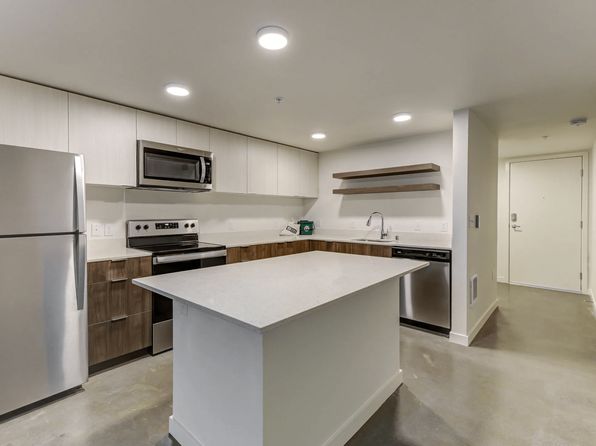 4453 Stone Way N #207