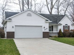 2605 Greenwich Cir, Midland, MI 48642
