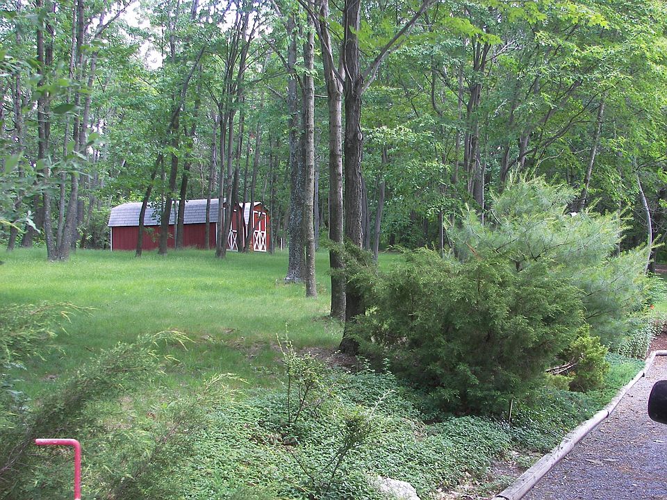 2nd image of 1744 Orioles Dr