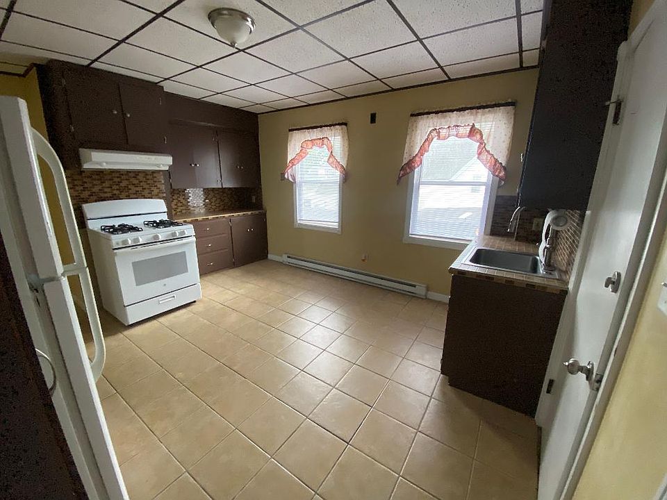 1st image of 212 School St #2