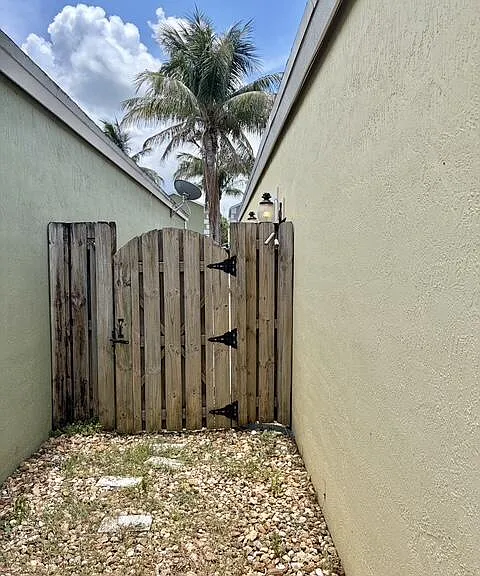 3125 Shelby Way — Photo 22