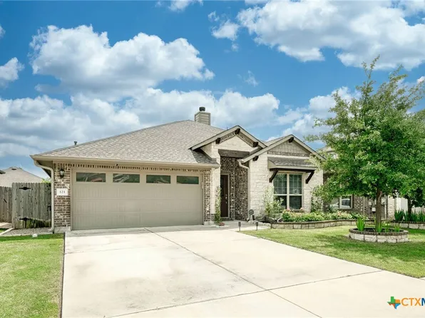 121 W Highfield St, Hutto, TX 78634