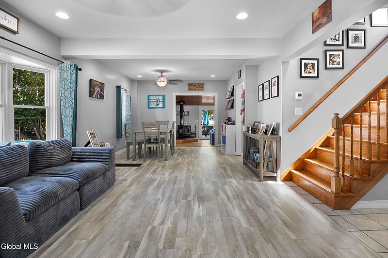 2nd image of 13 Jackson Avenue