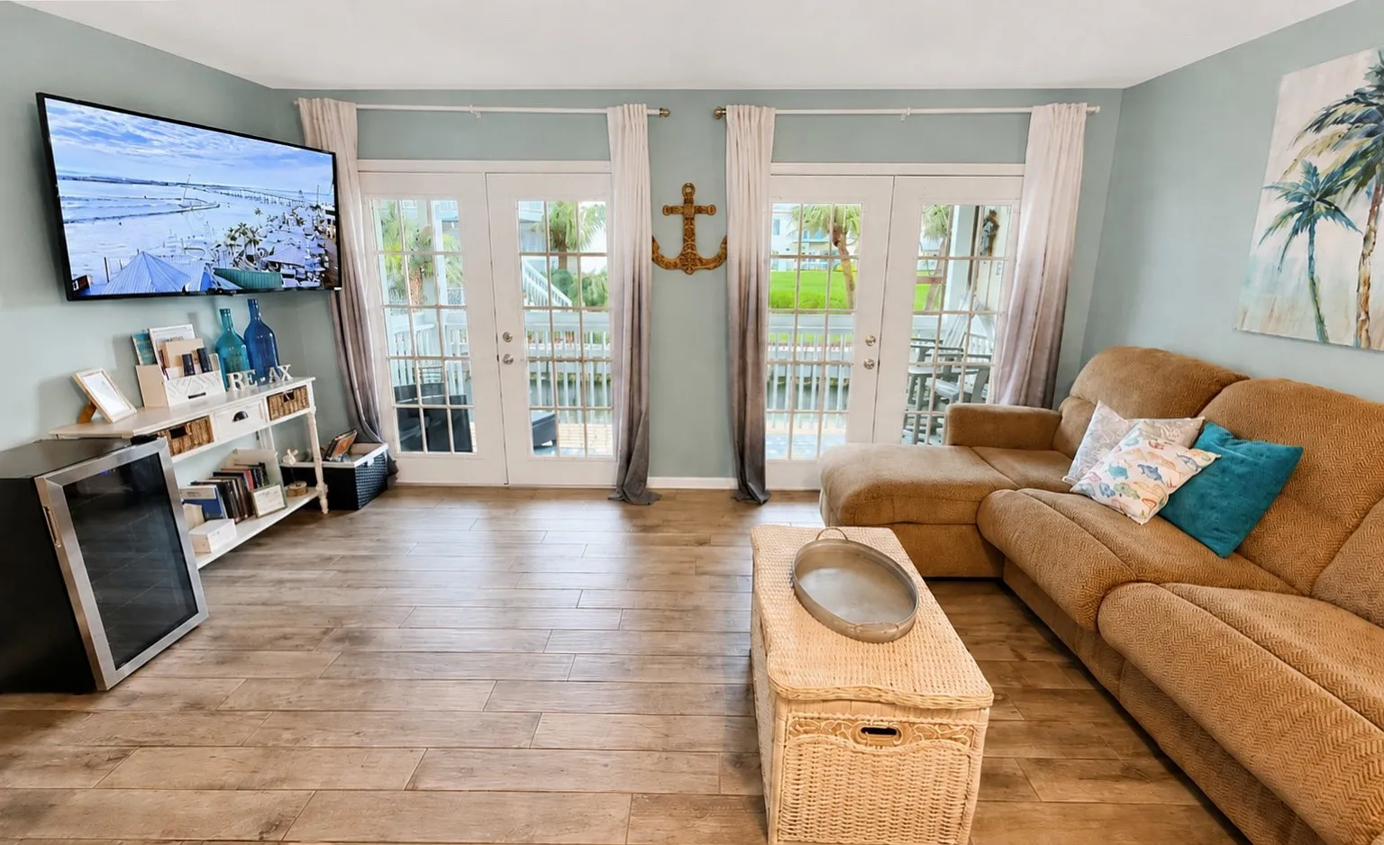 775 Gulf Shore Dr — Photo 3