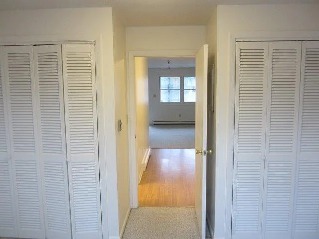 328 College St — Photo 57