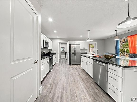 4th image of 12337 Weatherby Ct