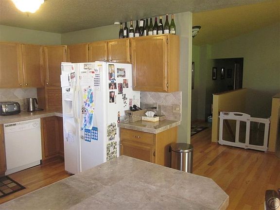 2nd image of 3335 Jack Dr