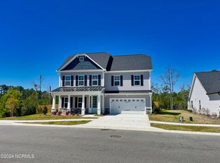 201 2nd St, Hampstead, NC 28443