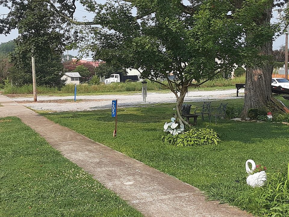 205 Cowan St E, Cowan, TN 37318 MLS 2613701 Zillow