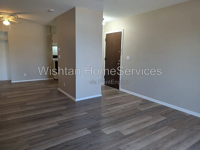 201 Charleston Blvd #3 — Photo 8