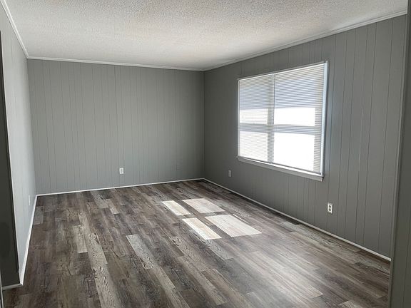 4th image of 576 Tate St #10