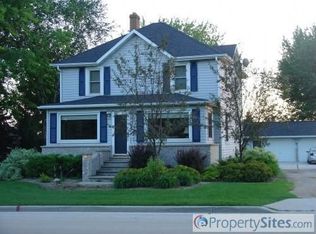 425 S Military Rd, Hilbert, WI 53014