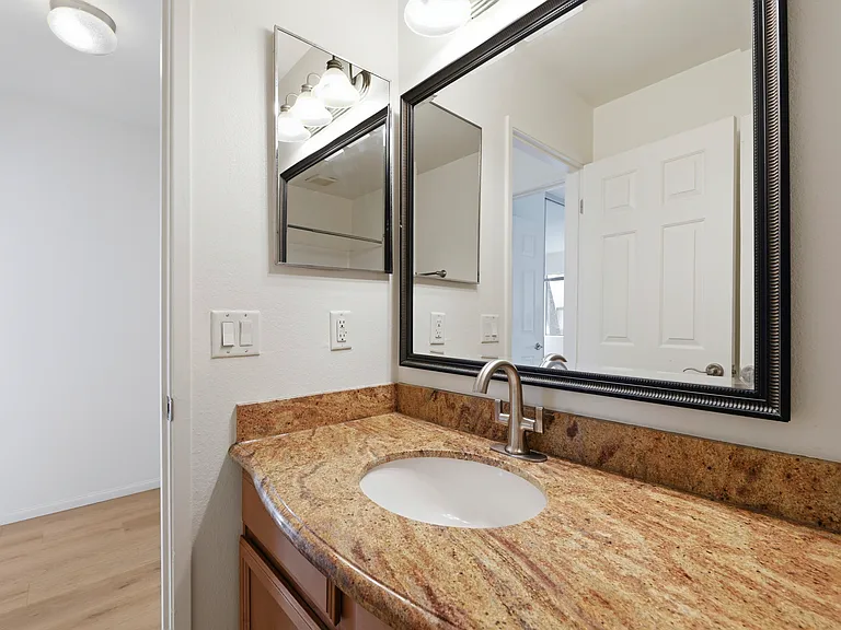 523 Woodside Oaks #2 — Photo 26