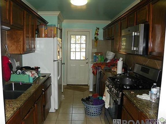3rd image of 1454-1456 Gwen Dr