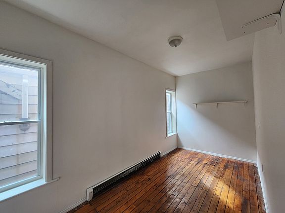 5th image of 452 2nd St APT 1