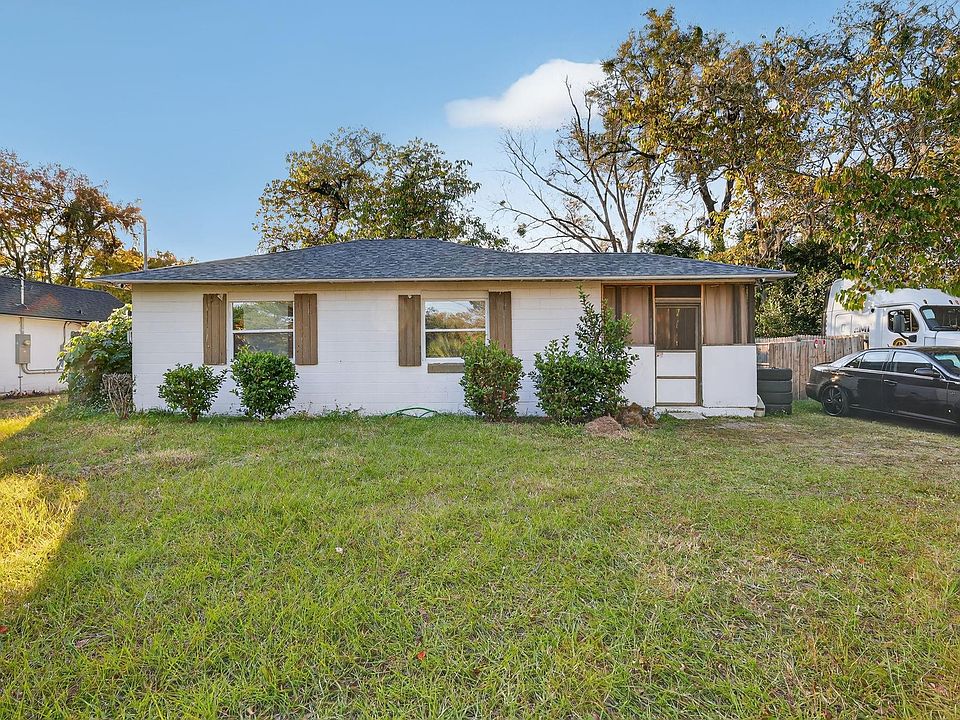 1st image of 1030 NW 13 Avenue