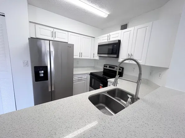 771 N Pine Island Rd APT 308, Fort Lauderdale, FL 33324