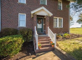 1247 Old Lesnett Rd, Pittsburgh, PA 15241