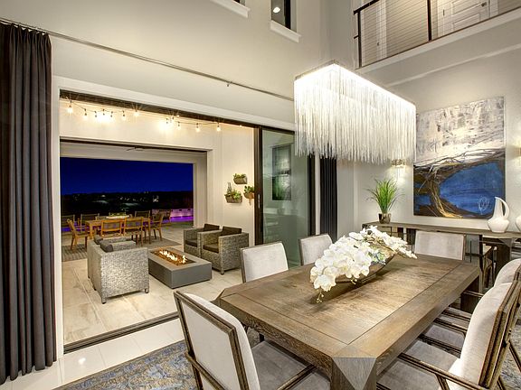 The Lynmar II Dining Room