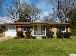 2416 Stringfield Rd NW, Huntsville, AL 35810