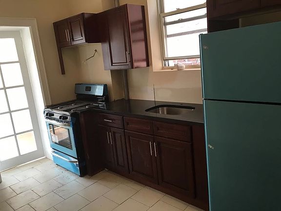 3rd image of 834 E 222nd St
