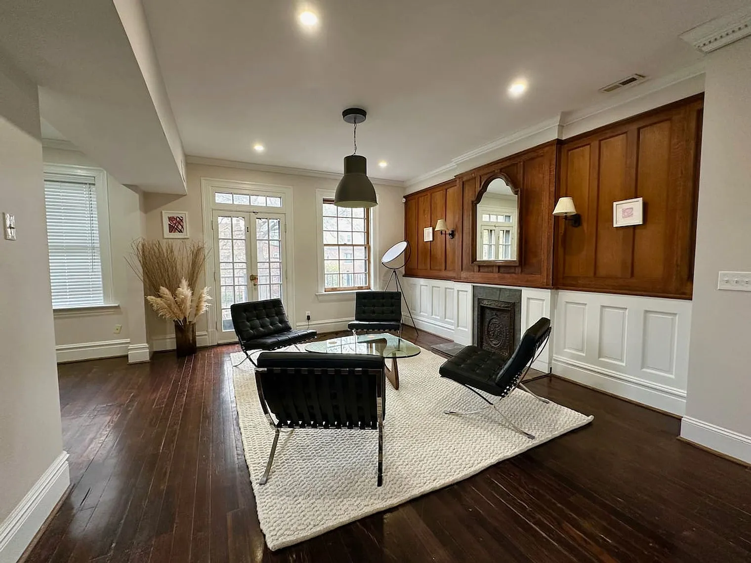 4 bed, 2.0 bath, $6,143 — Photo 4