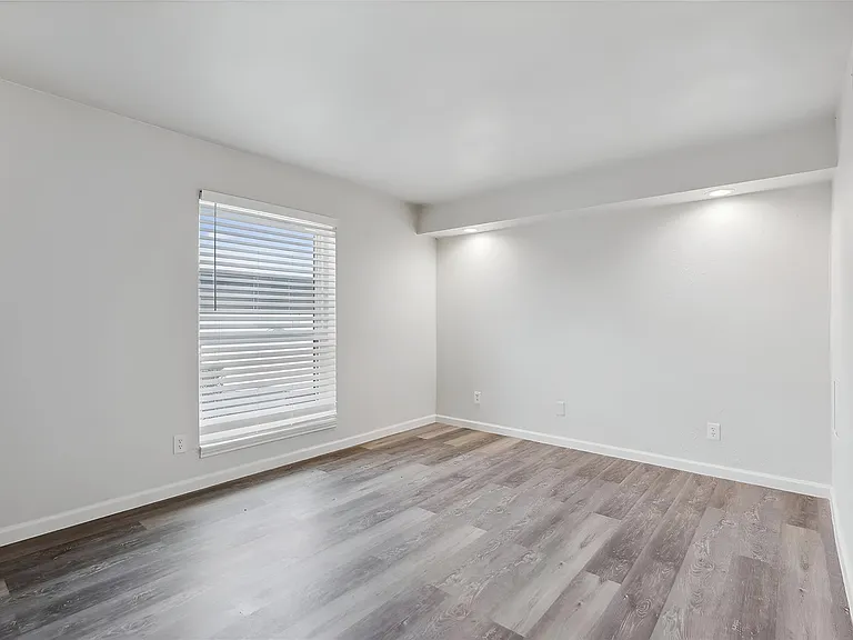1513 E Interstate Highway 30 #119 — Photo 5