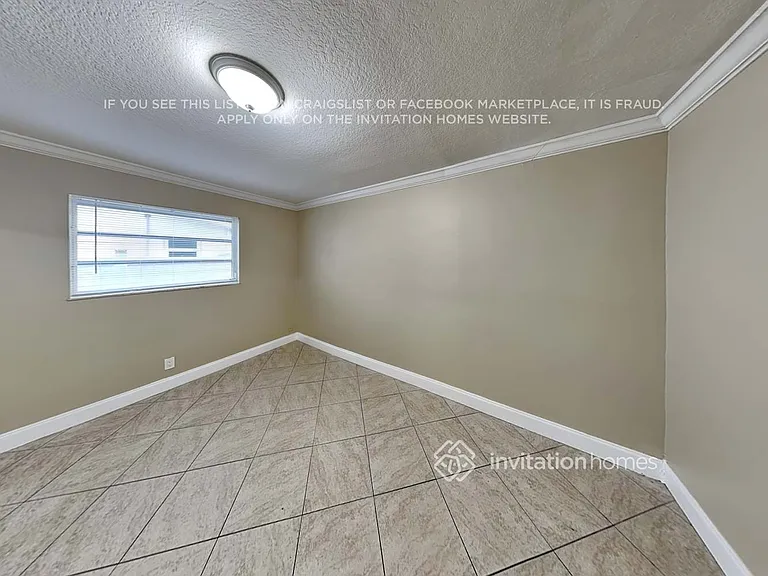 1920 N 53rd Ave — Photo 12