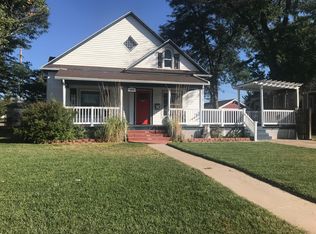 324 W 12th St, Goodland, KS 67735